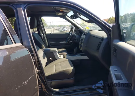 2011 Ford Escape Xlt из США, поврежденный, VIN 1FMCU9DGXBKB69331